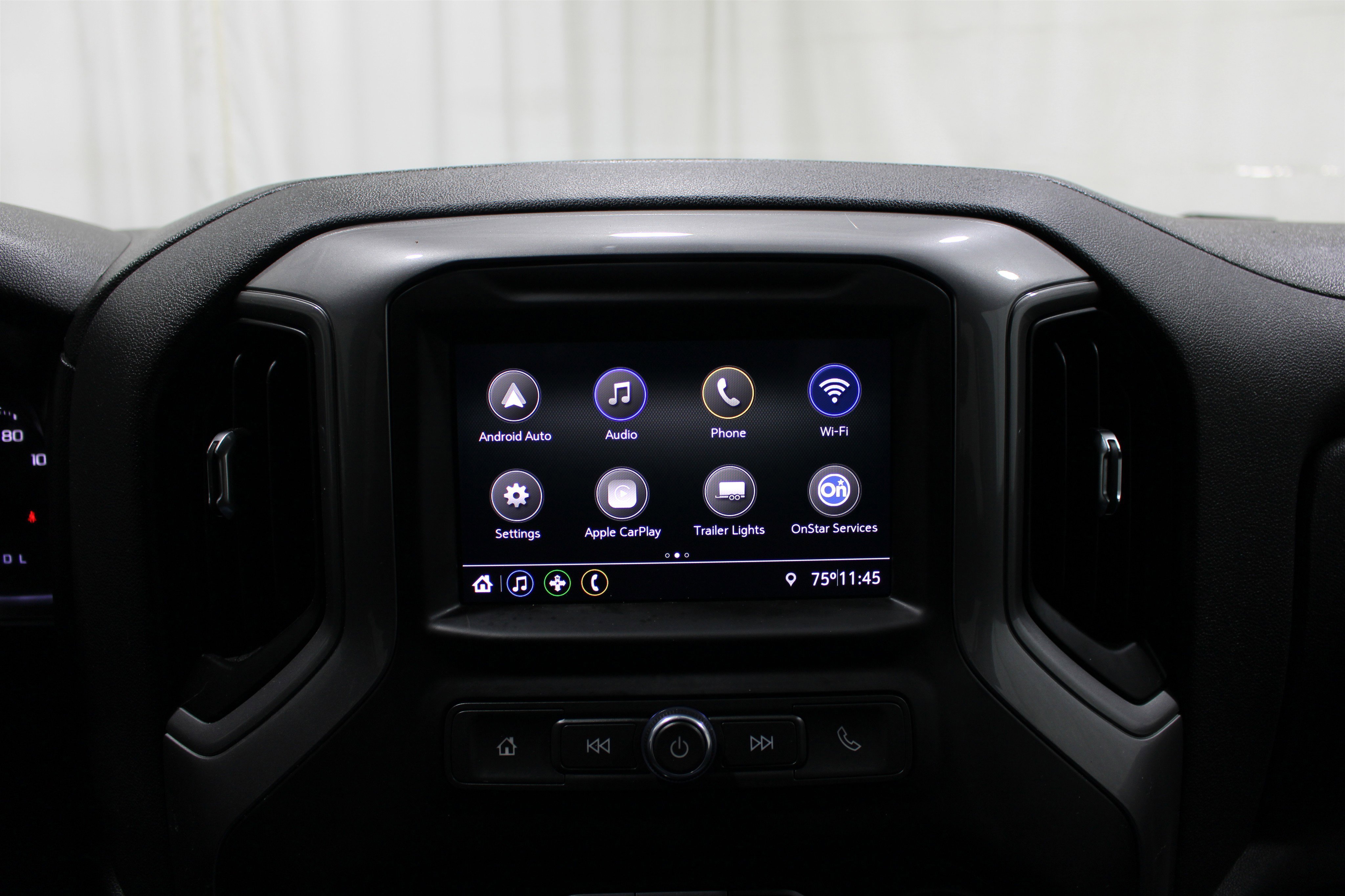 Used 2021 Silver Ice Metallic Chevrolet Custom image 14