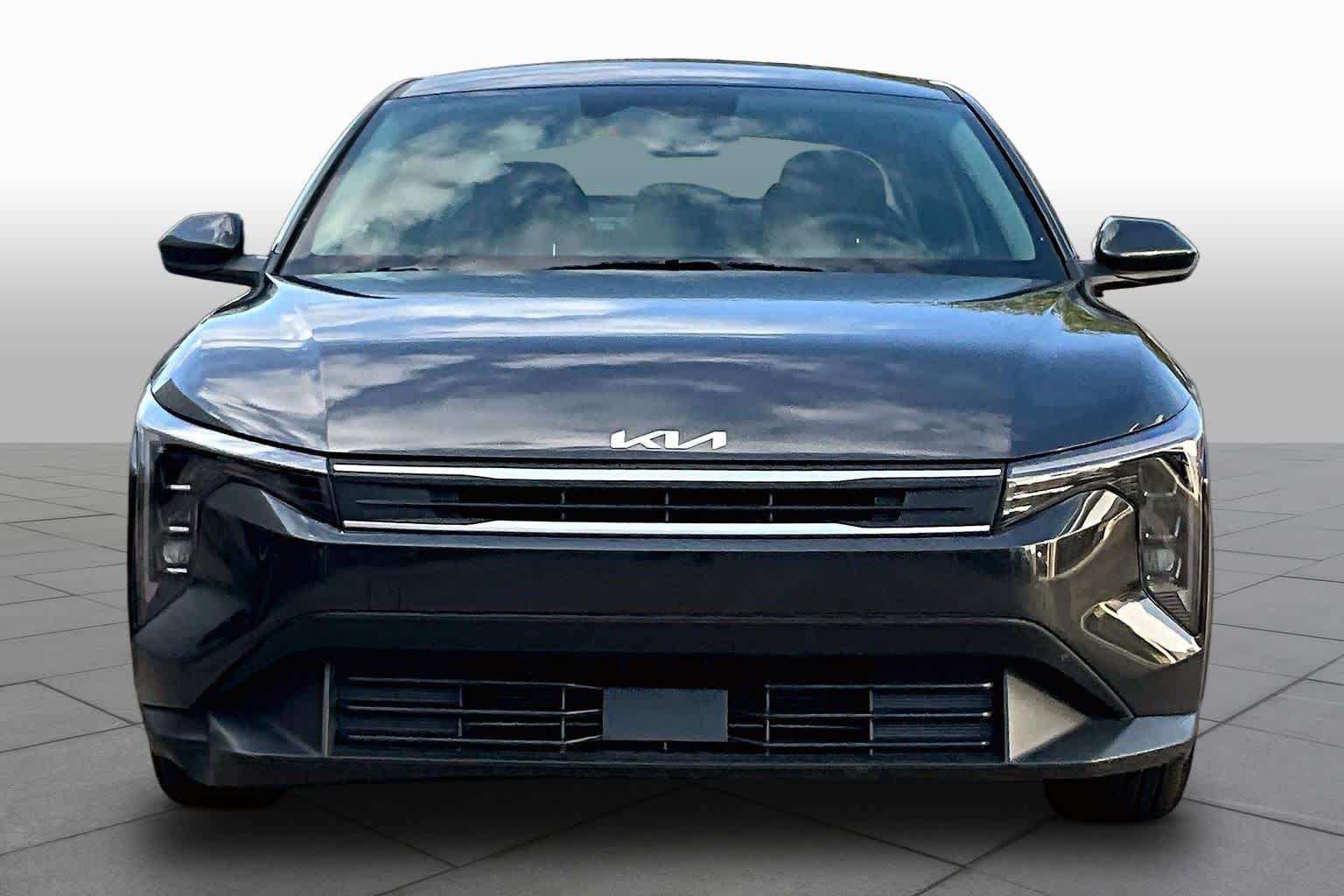 Pre-Owned 2025 Kia K4 LX