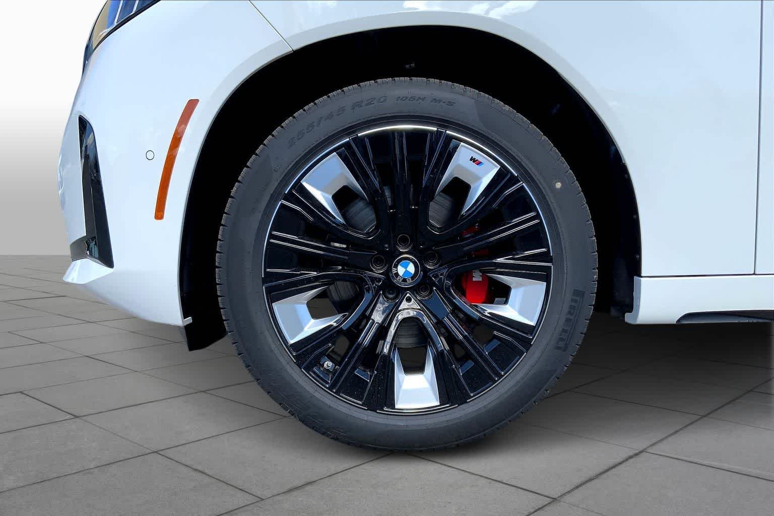 New 2026 Alpine White BMW 30 xDrive image 11