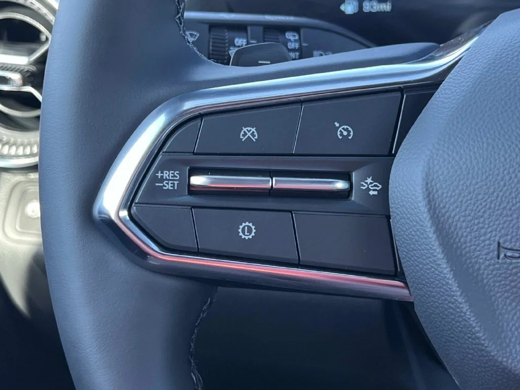 2027 Chevrolet Equinox LT - Photo 21