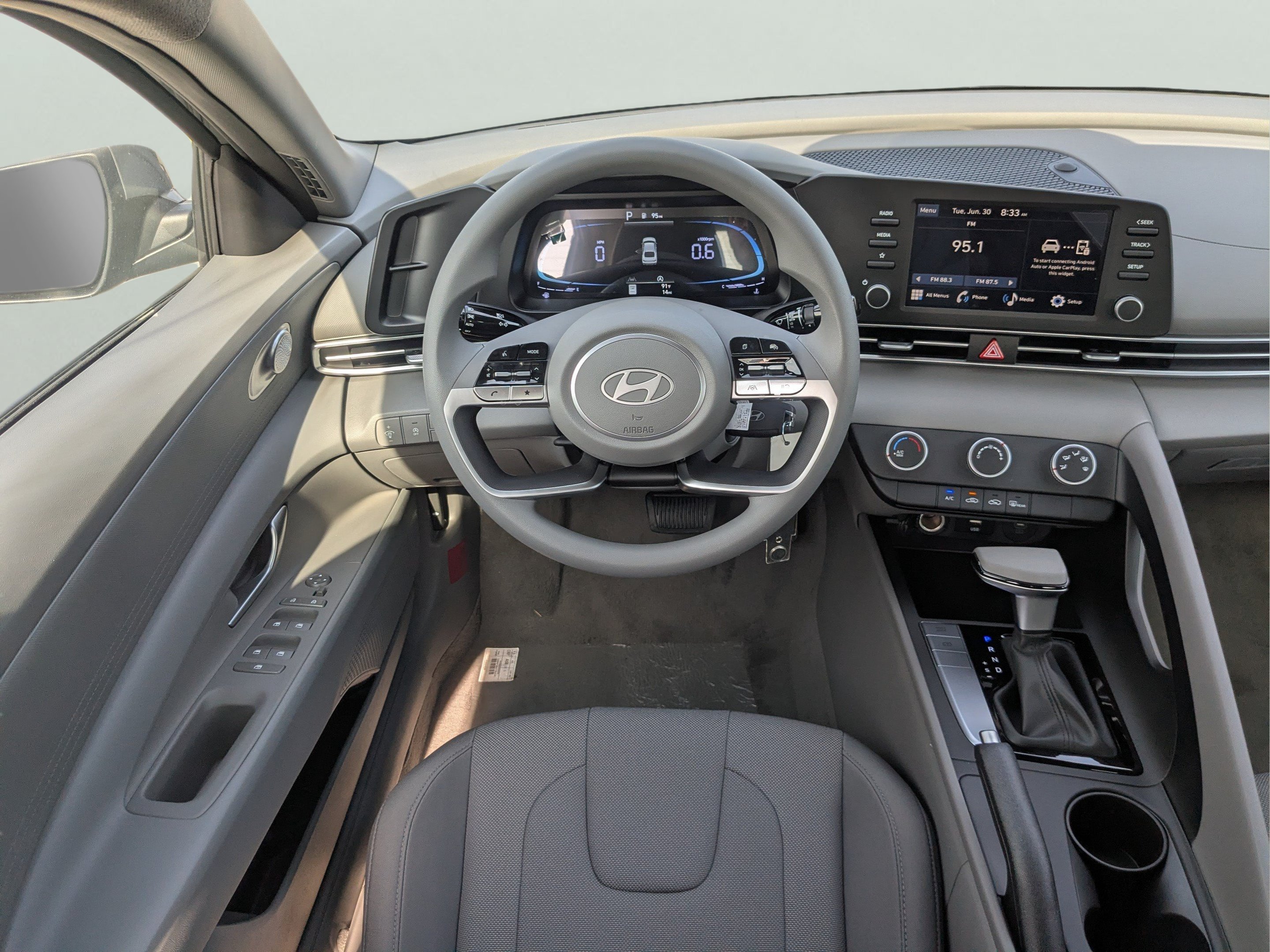 New 2026 Abyss Black Hyundai SE image 17