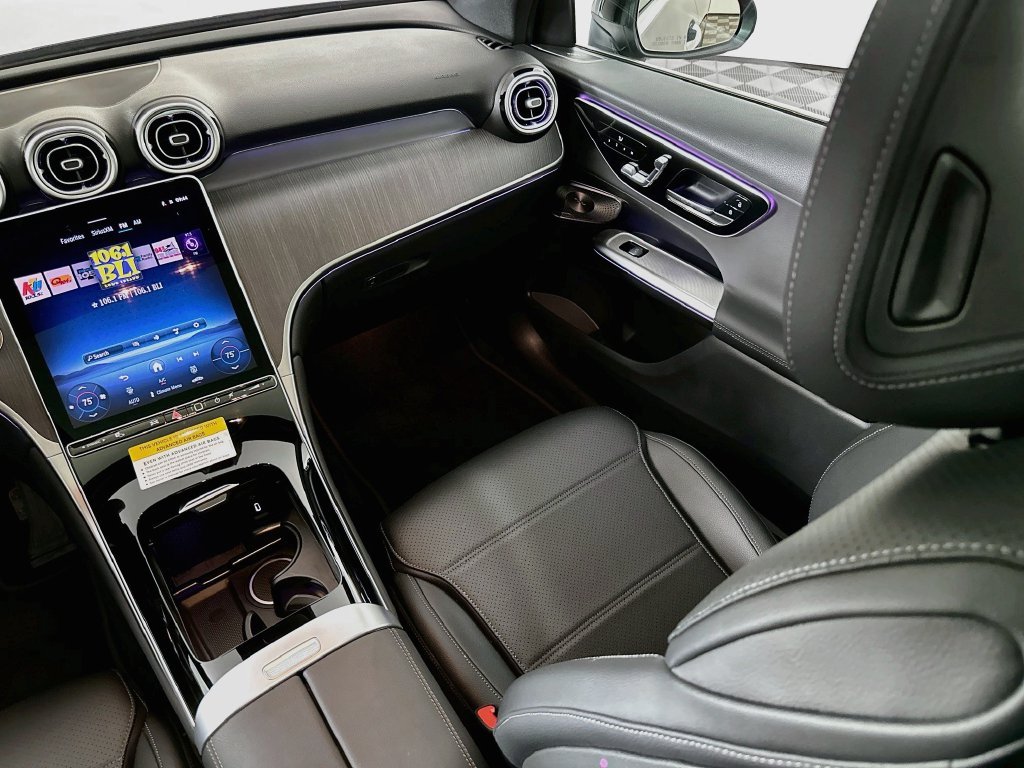 Used 2026 Gray Mercedes-Benz GLC 300 image 23