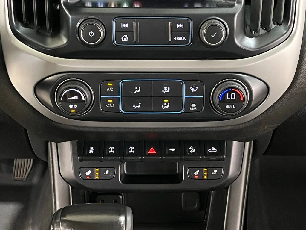 Used 2019 Black Chevrolet ZR2 image 16
