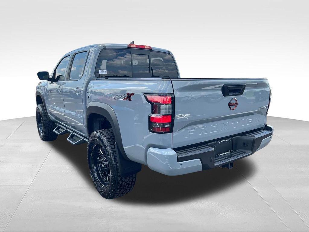 Used 2022 Gray Nissan PRO-X image 3