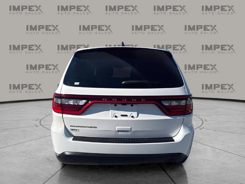 Used 2022 White Dodge SXT image 4