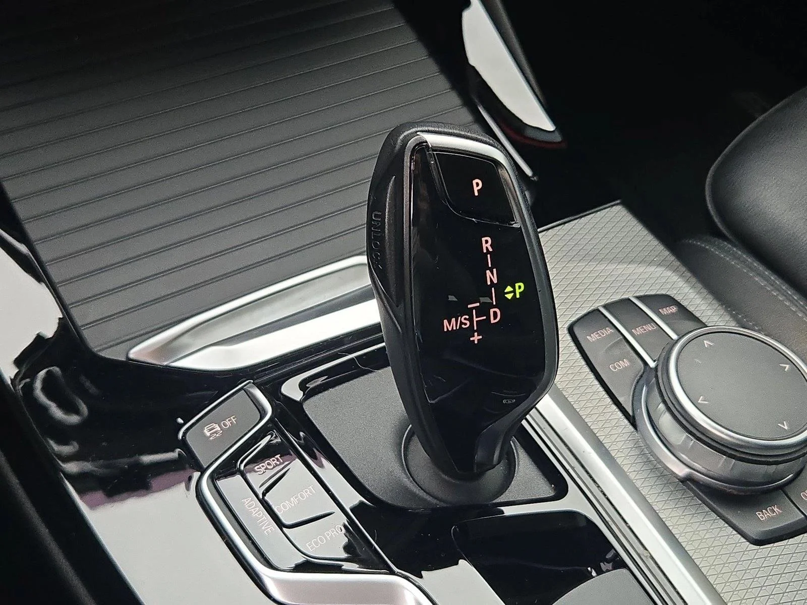 Used 2020 Glacier Silver Metallic BMW M40i image 11
