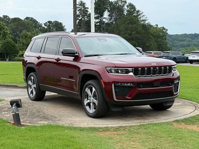 New 2026 Velvet Red Pearl-Coat Exterior Paint Jeep Limited image 9
