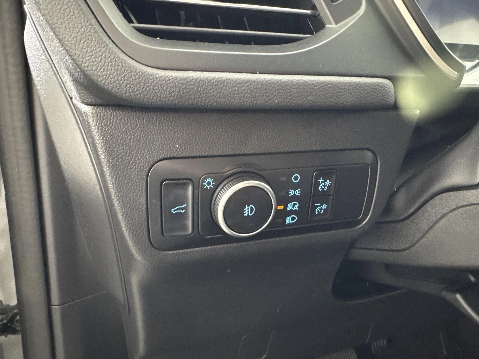 Used 2022 Gray Metallic Ford SEL image 21