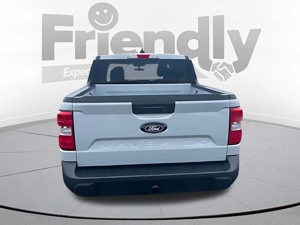 New 2026 Space White Metallic Ford XLT image 6