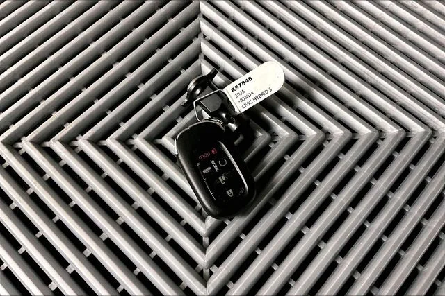 2025 Honda Civic Sport Touring - Photo 11