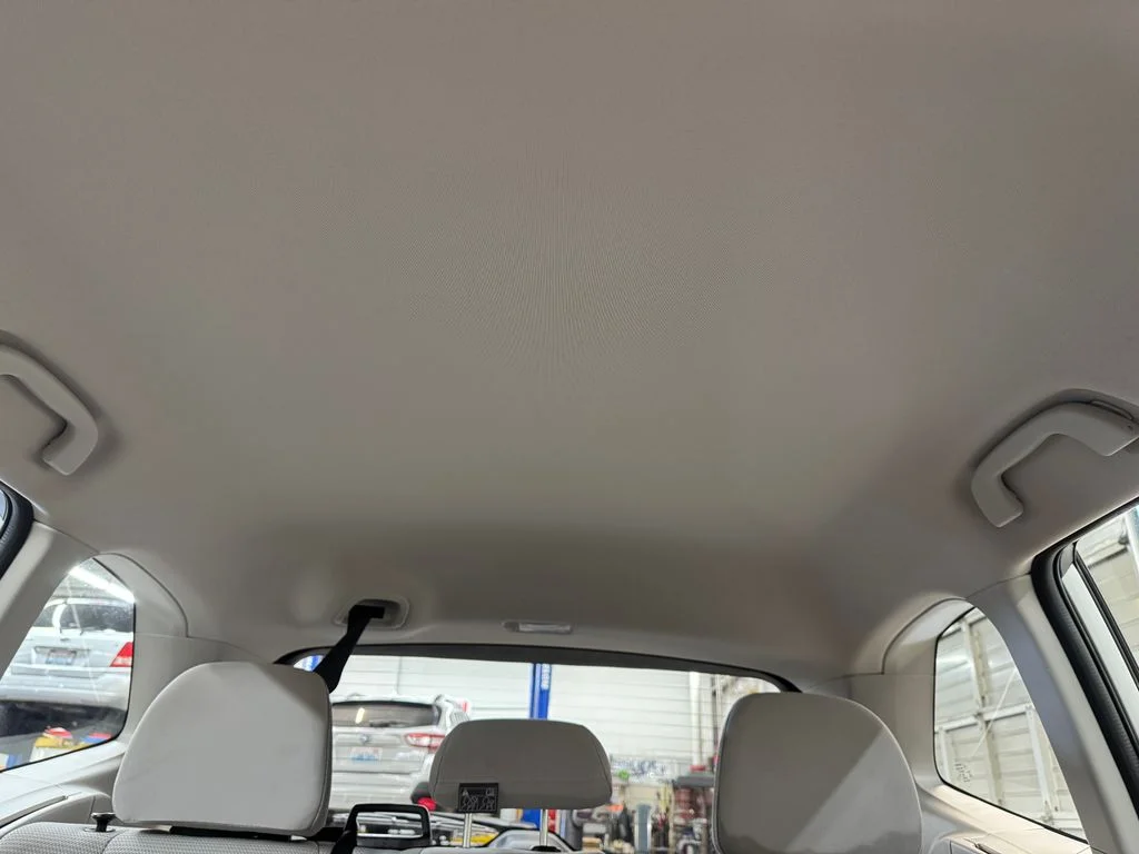 Used 2021 White Subaru Base image 25