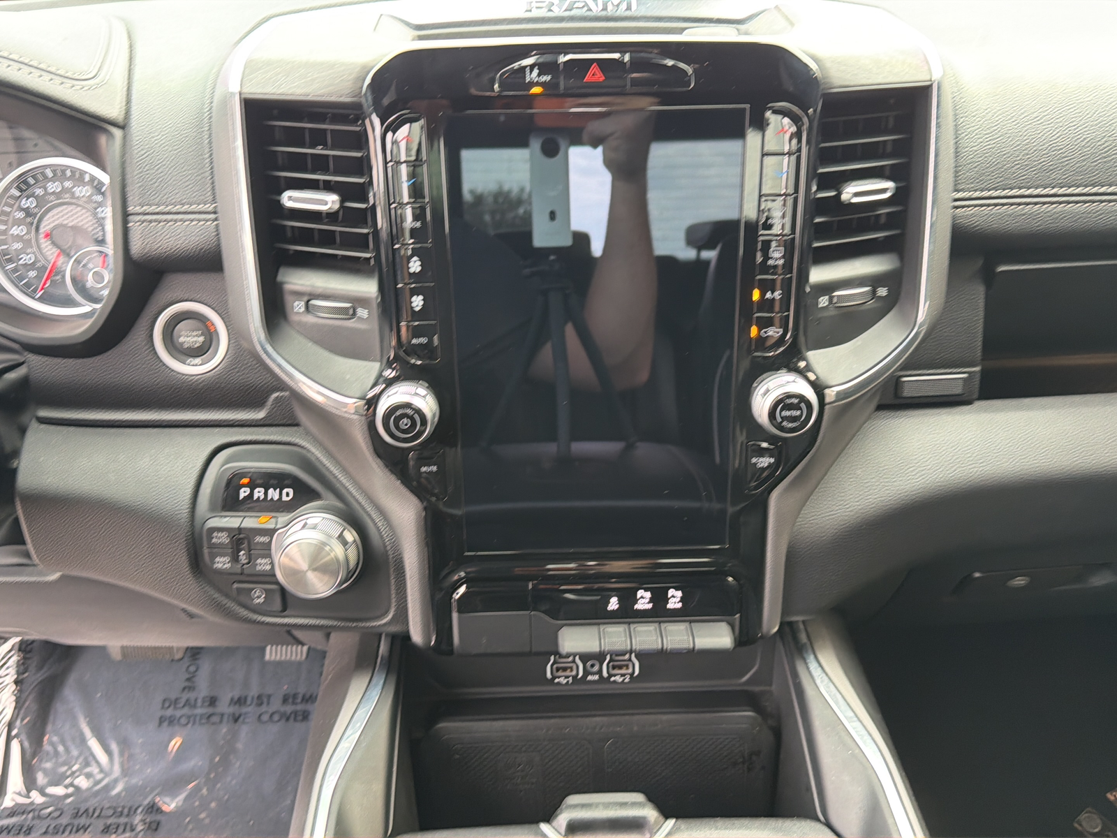 Used 2025 Silver Ram Laramie image 18