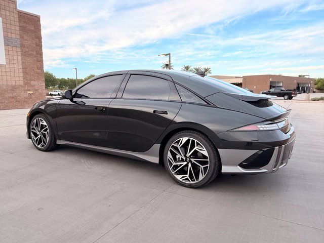 Used 2023 Green Hyundai Limited image 11