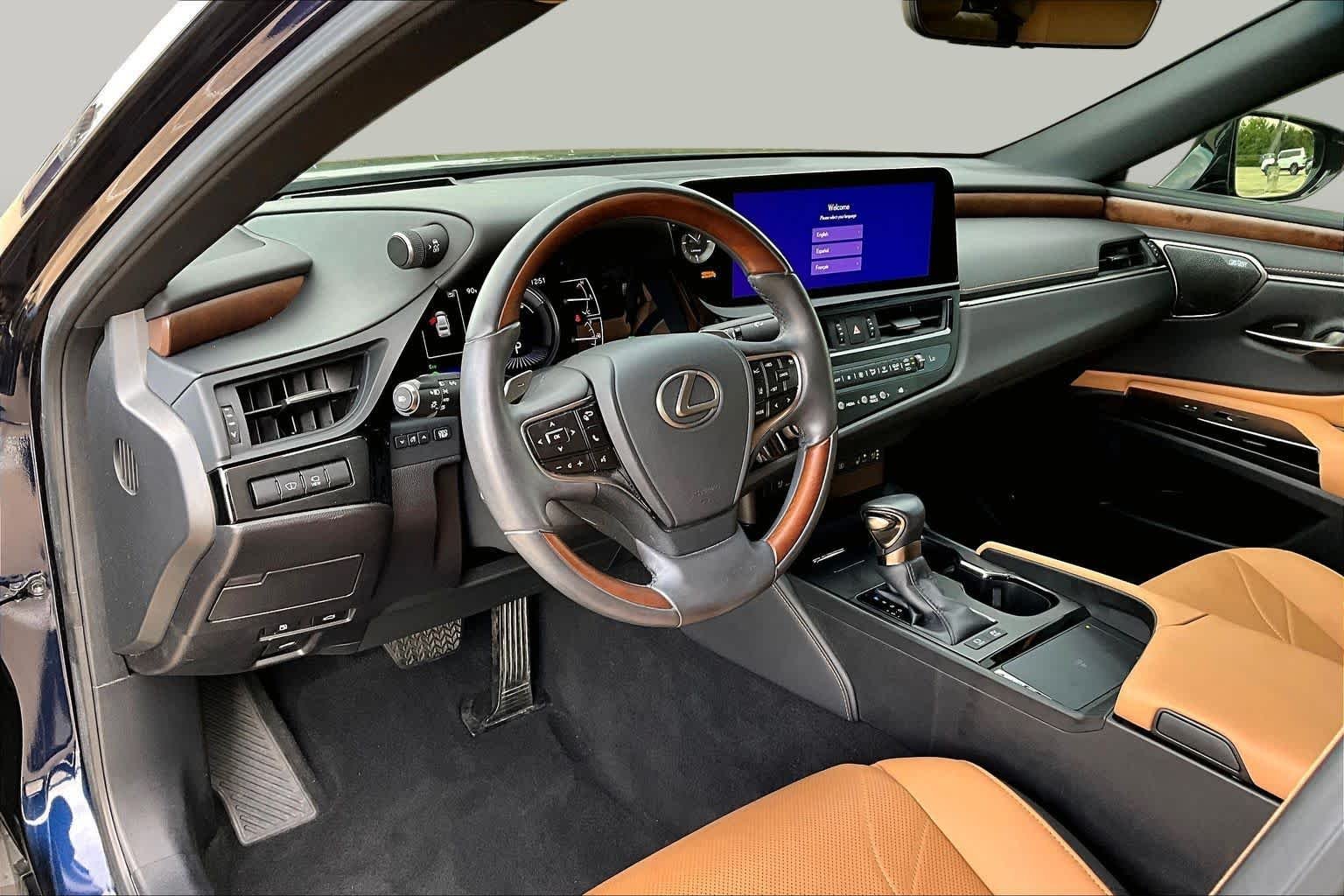 Used 2023 Nightfall Mica Lexus Ultra Luxury image 18
