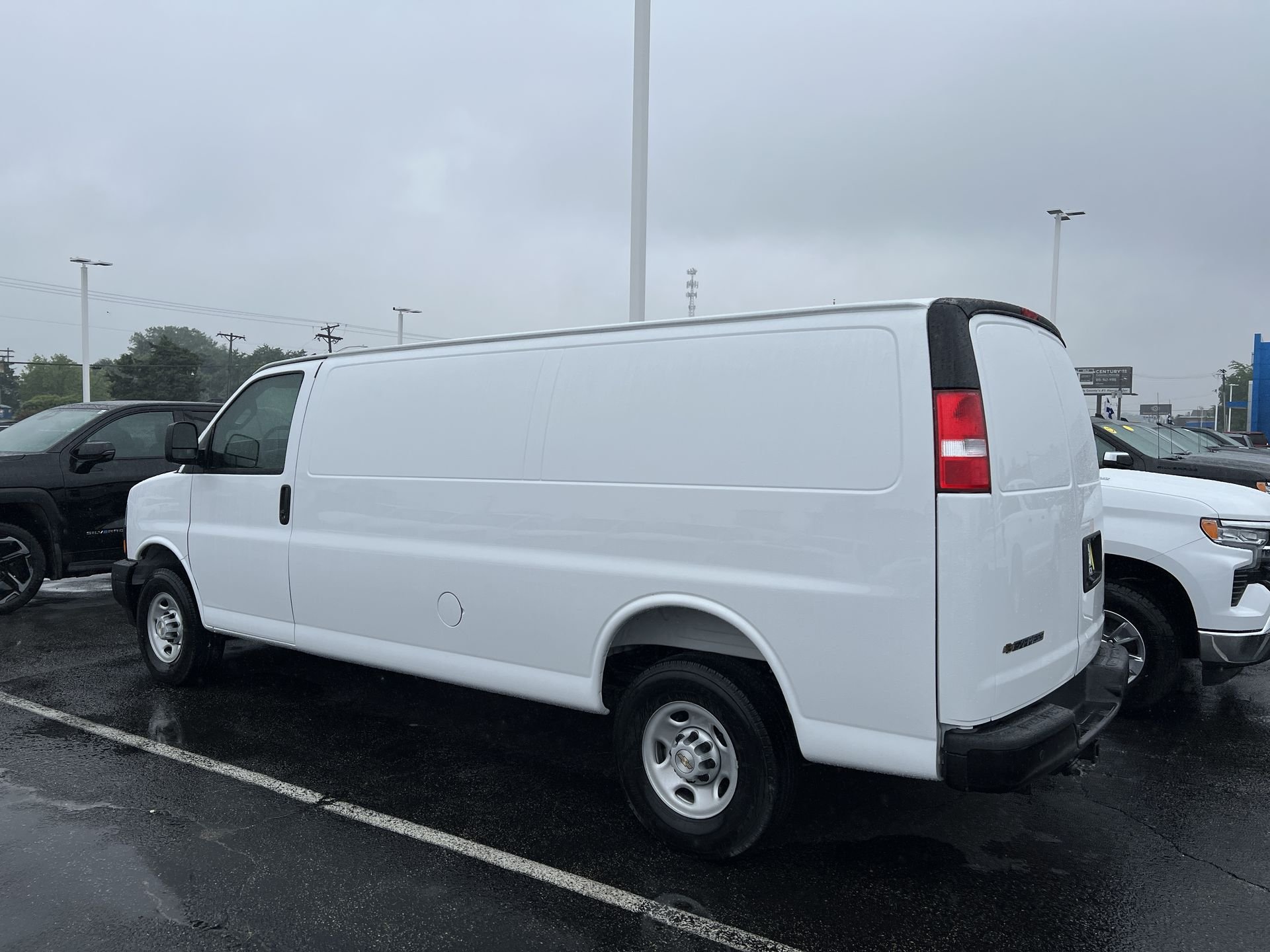 2025 Chevrolet Express Cargo Work Van - Photo 23