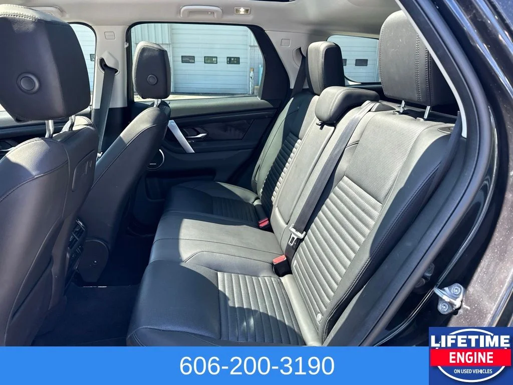 Used 2024  Land Rover S image 13
