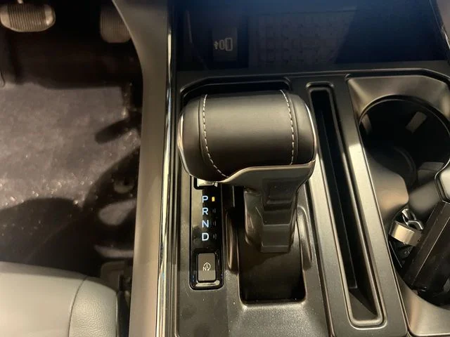 2025 Ford F-150 Lightning Flash - Photo 15