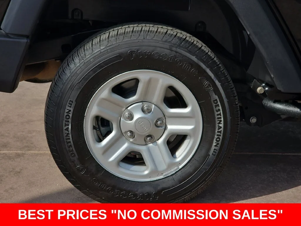 Used 2016 Black Jeep Unlimited Sport image 37