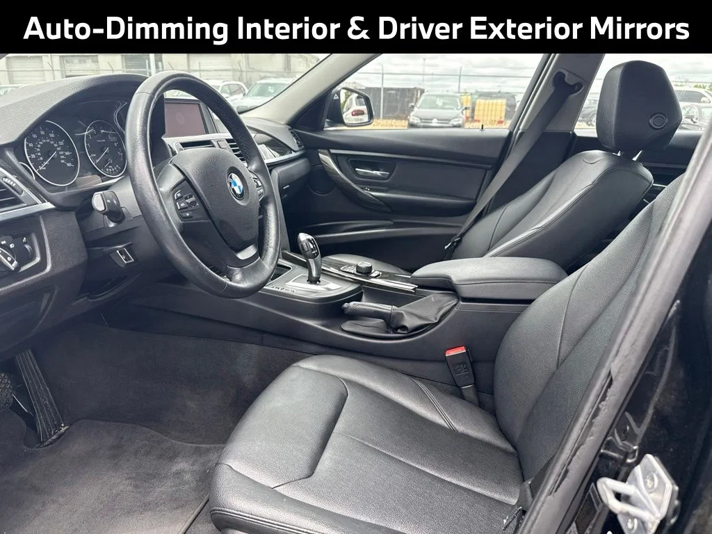 Used 2018 Black BMW 320i xDrive image 11