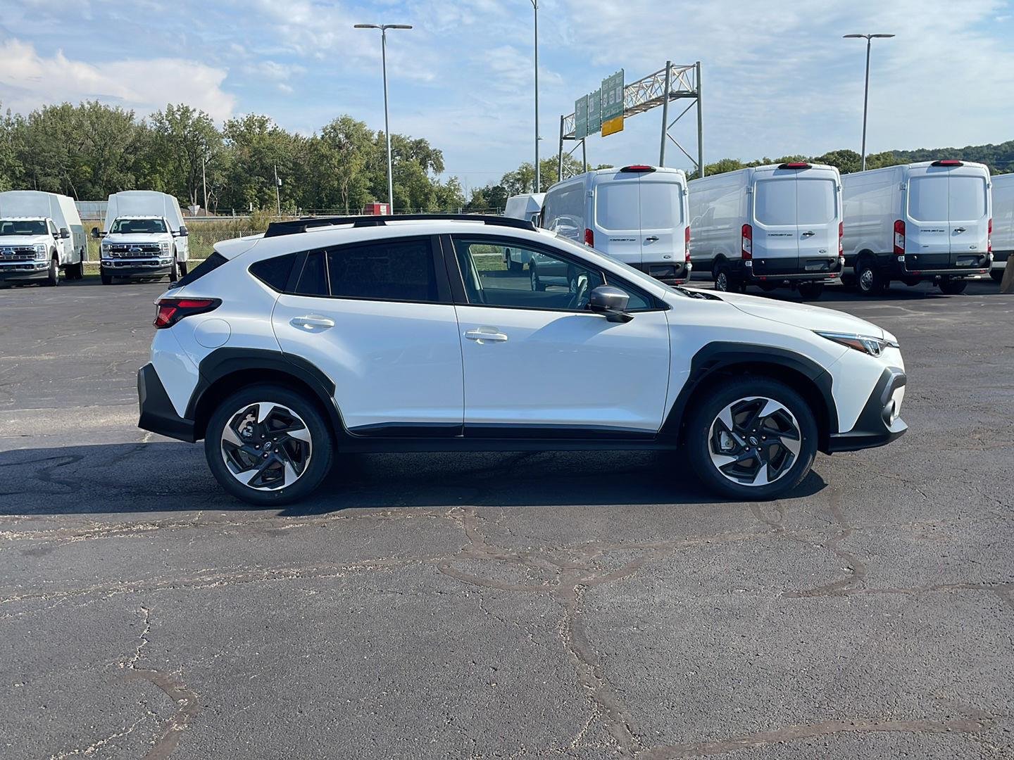 New 2026 CRYSTAL WHITE PEARL Subaru Limited image 6