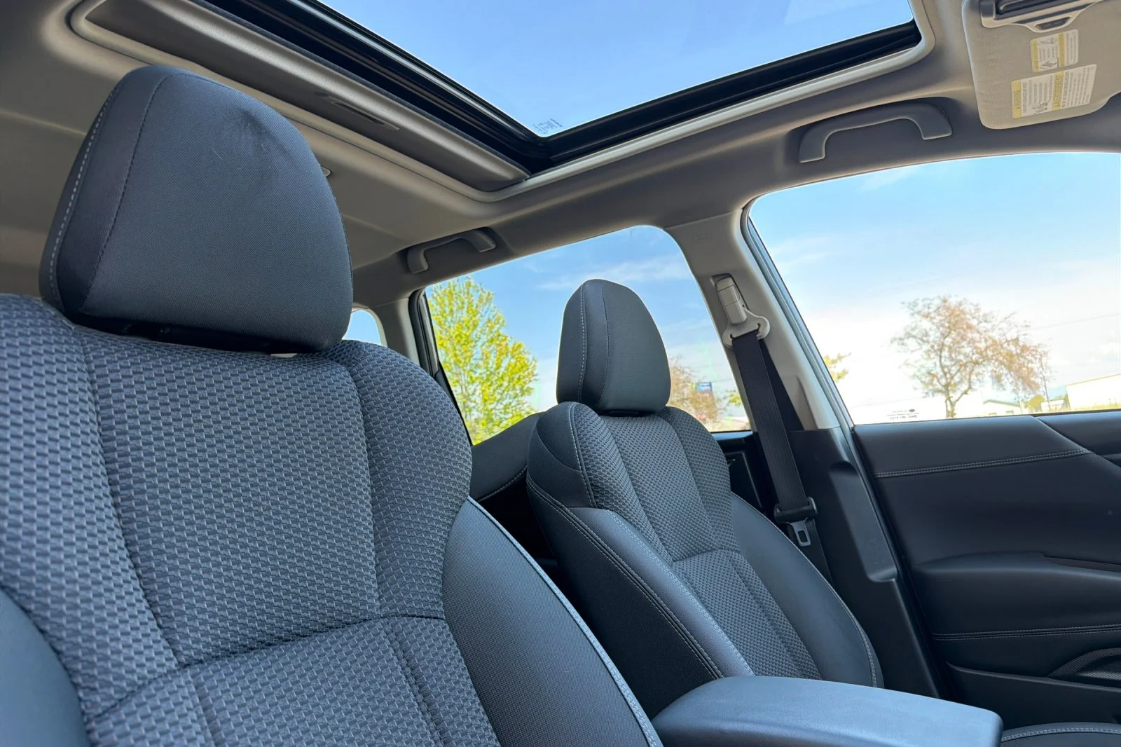 Used 2020 Gray Subaru Premium image 17