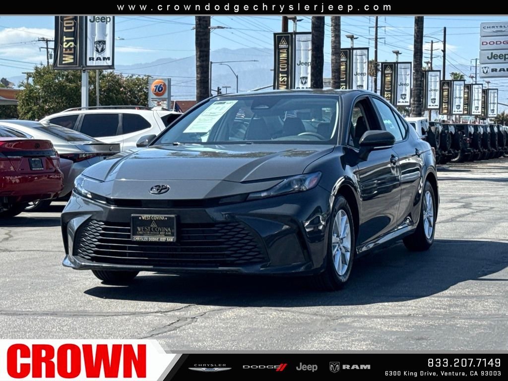 Used 2025  Toyota LE image 4