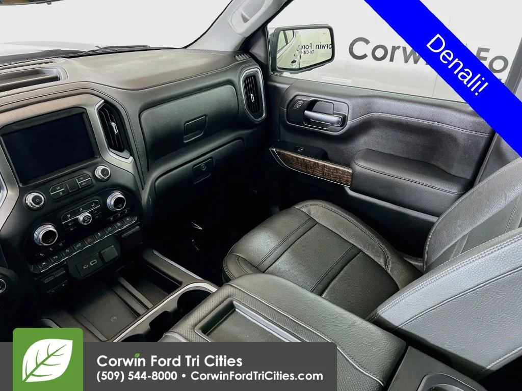 Used 2021 Onyx Black GMC Denali image 27