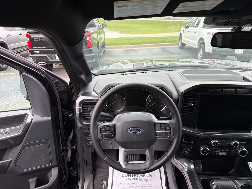 Used 2023 Black Ford XLT image 15