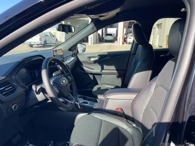 2026 Ford Escape ST-Line - Photo 7
