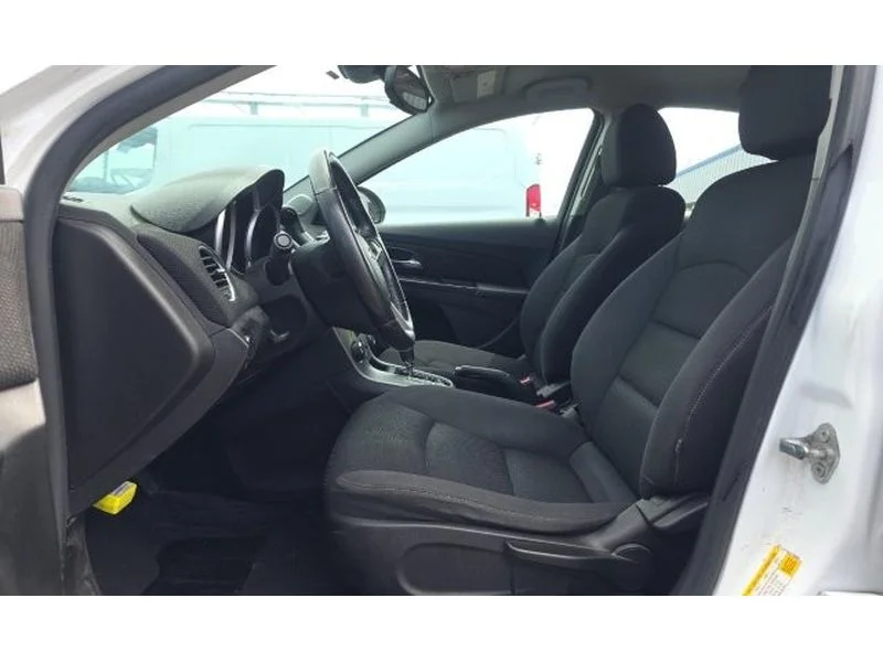 Used 2014 Summit White Chevrolet 1LT image 4
