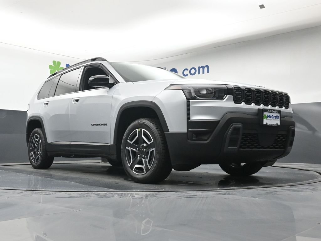 New 2026 Silver Zynith Clearcoat Jeep Laredo image 21