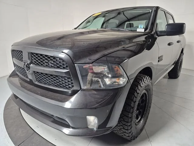 2017 RAM 1500 Express 4x4 Crew Cab 5'7's photo