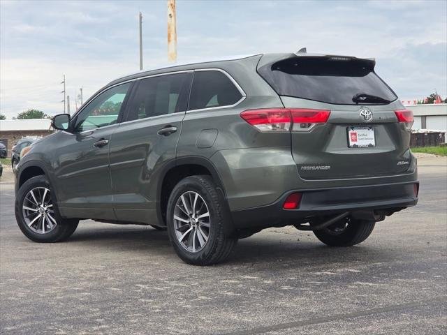 Certified Used 2017 ALUMINA JADE METAL Toyota  image 25