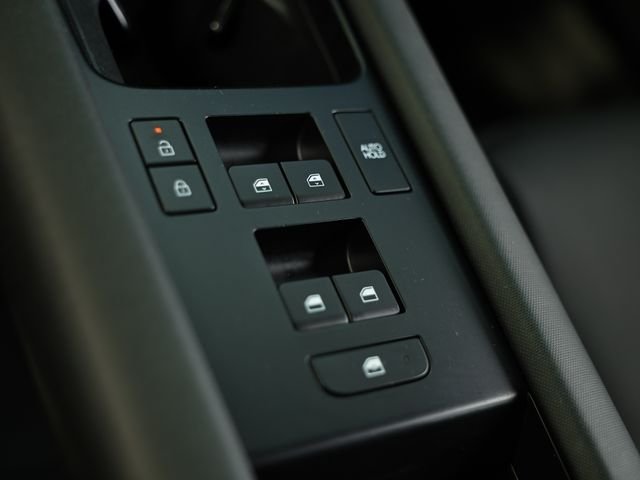 Used 2023 Gravity Gold Matte Hyundai SEL image 40