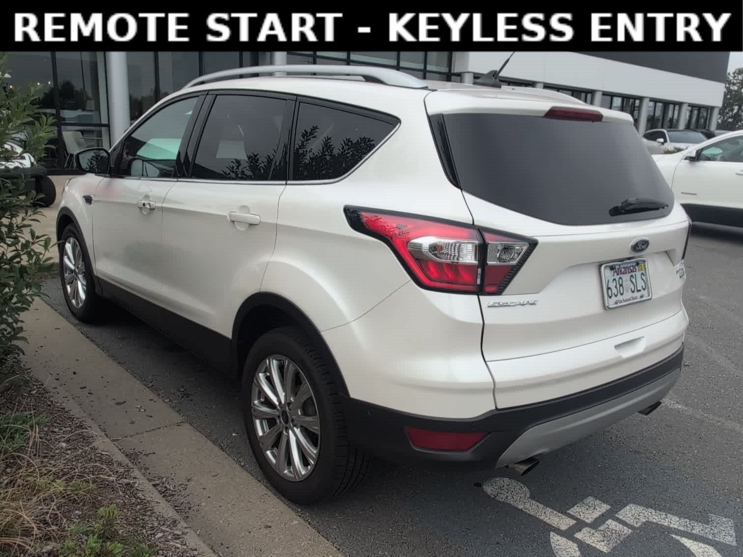 Used 2018 White Platinum Metallic Tri-Coat Ford Titanium image 8