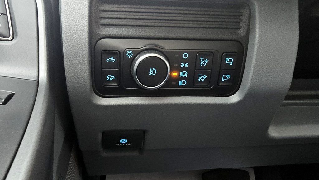 New 2026 Avalanche Ford F-350® XLT image 14