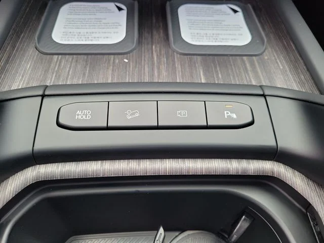 New 2027 Glacial White Pearl Kia X-LINE SX PRESTIGE image 34