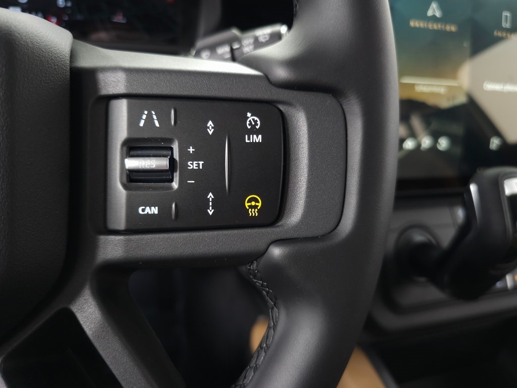 2026 LAND ROVER DEFENDER - Image 18