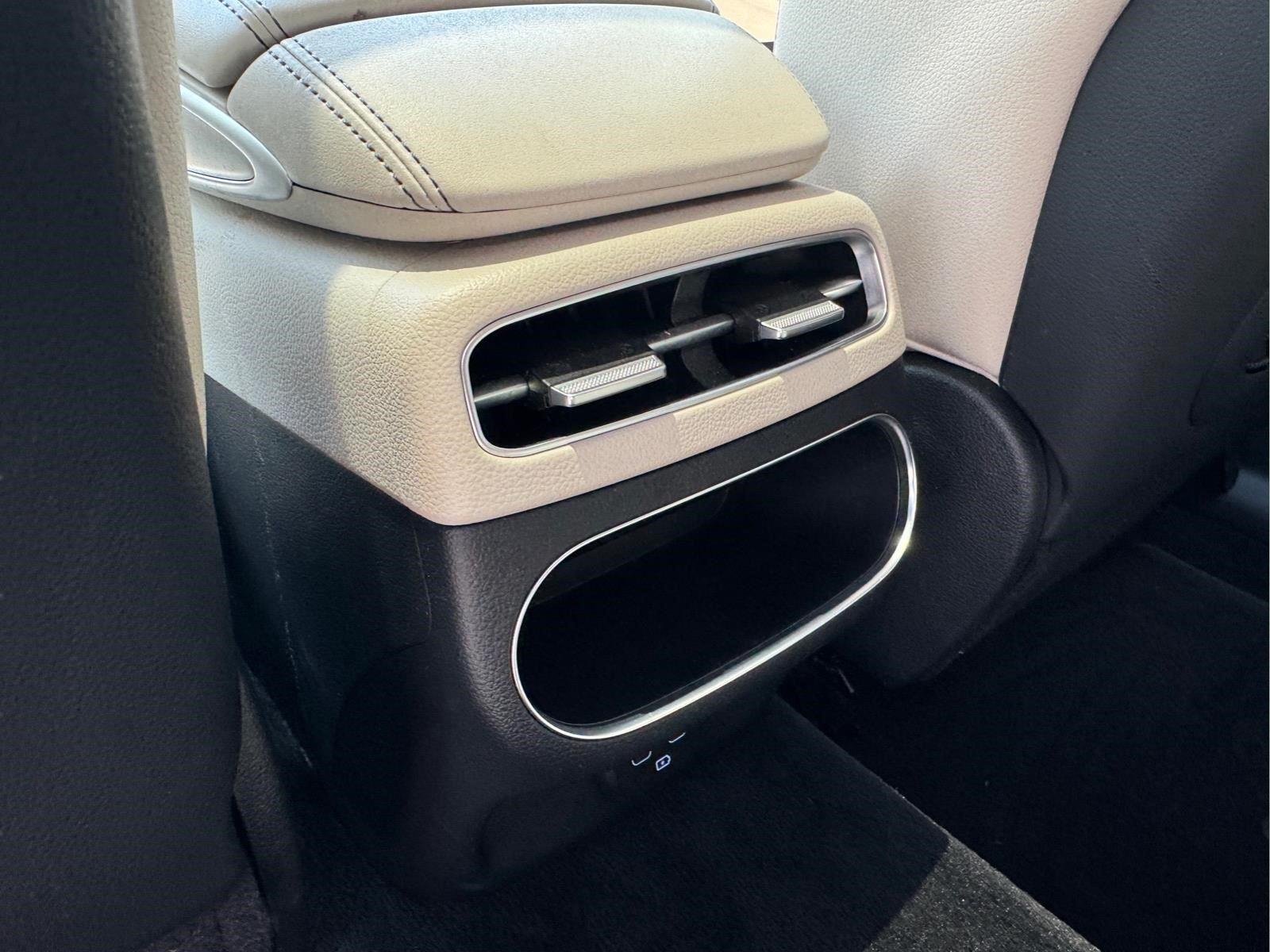 2024 GENESIS GV70 Standard - Photo 15
