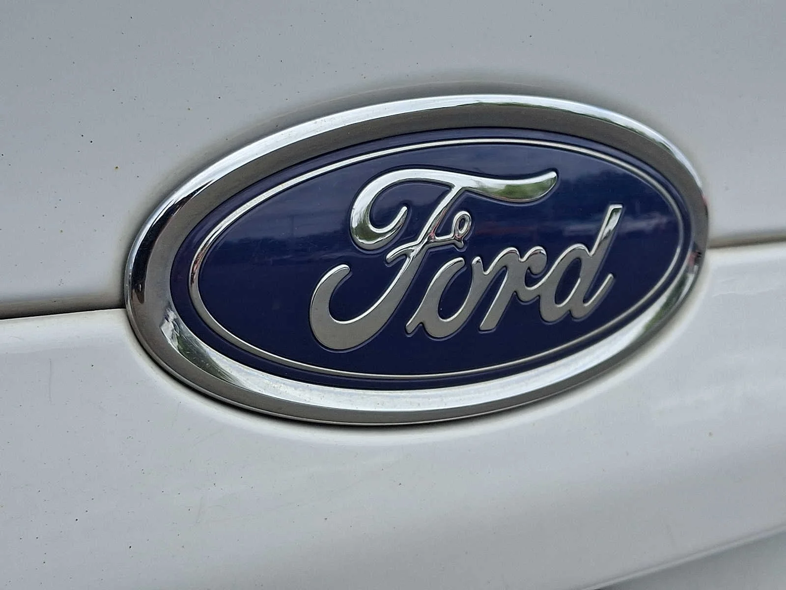 Used 2016 White Ford SE image 28