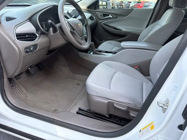Used 2020 SUMMIT WHITE Chevrolet LS image 9