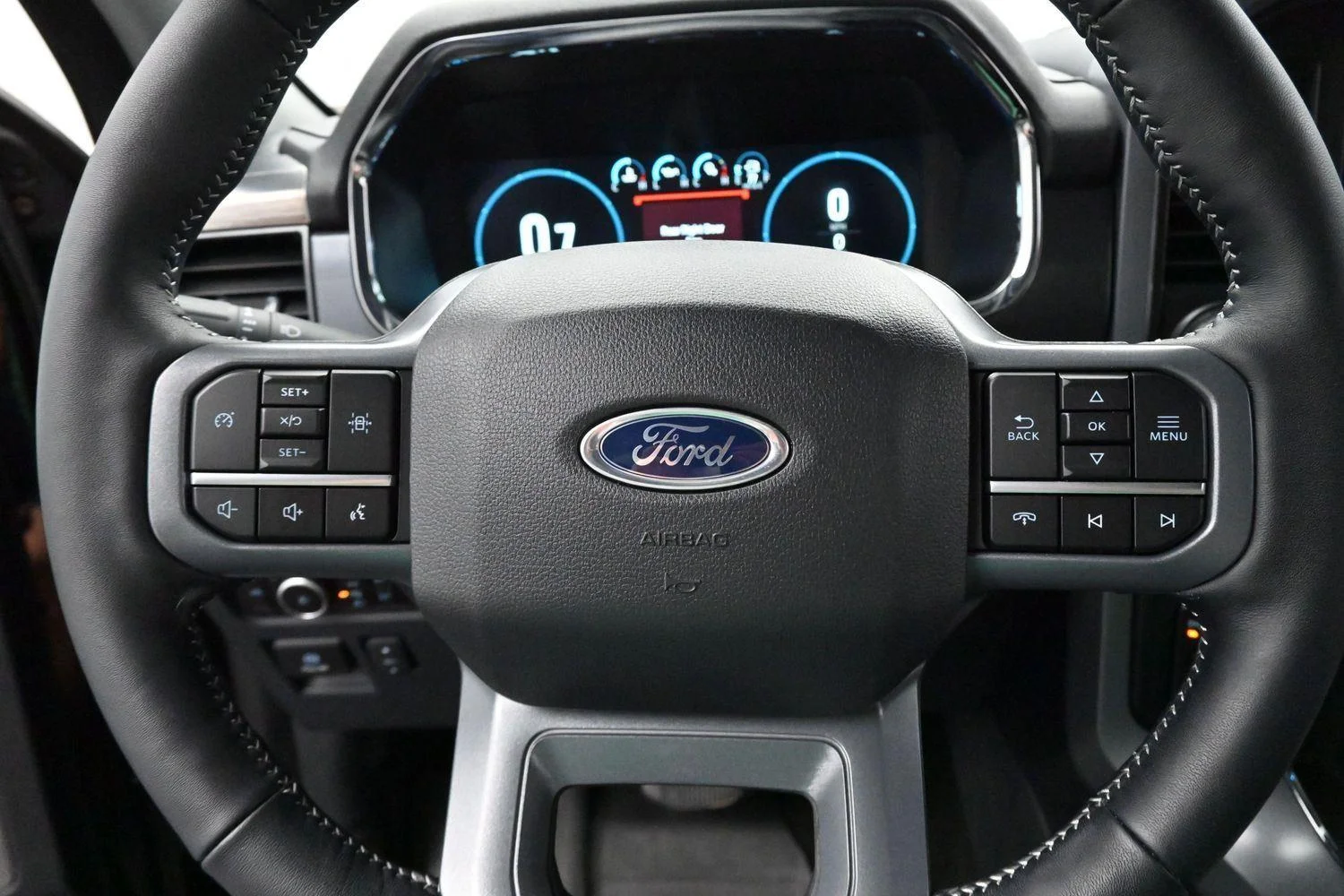 Used 2023 Black Ford XL image 16