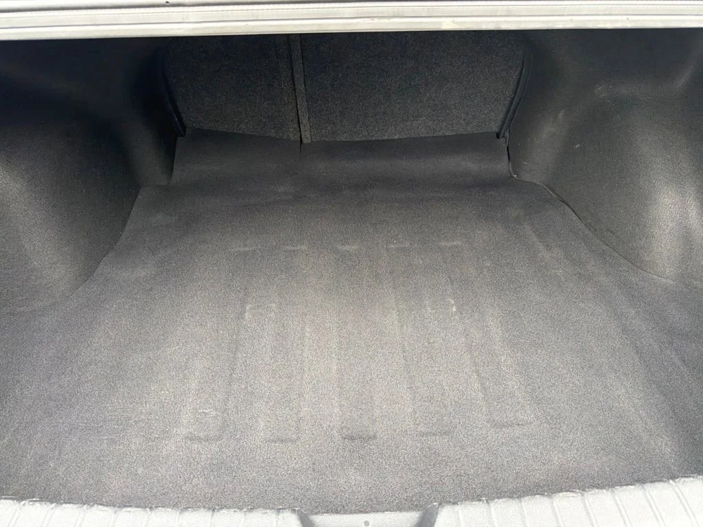 Used 2020 Sparkling Silver Kia LX image 7