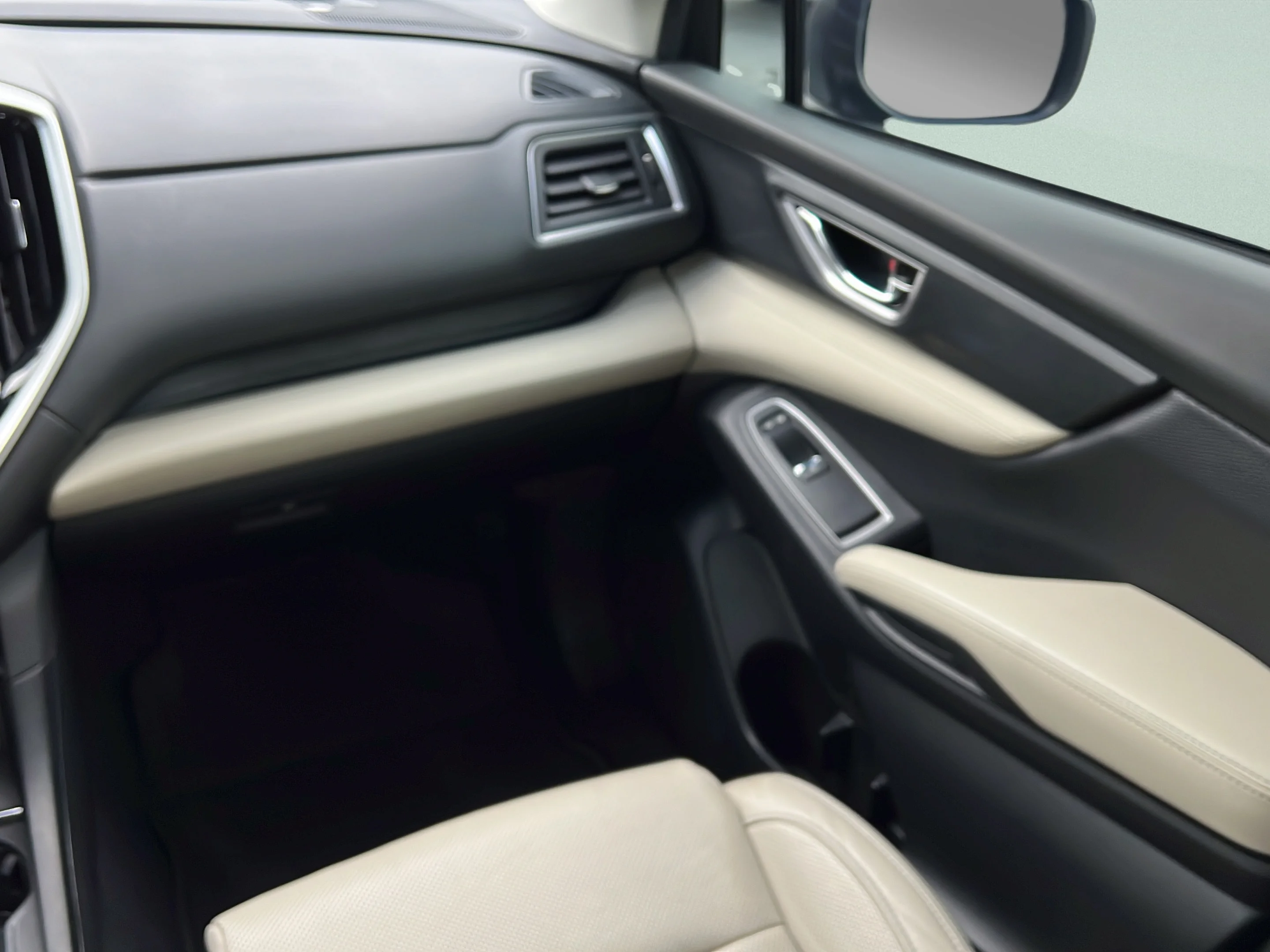Used 2023 Cosmic Blue Pearl Subaru Limited image 13