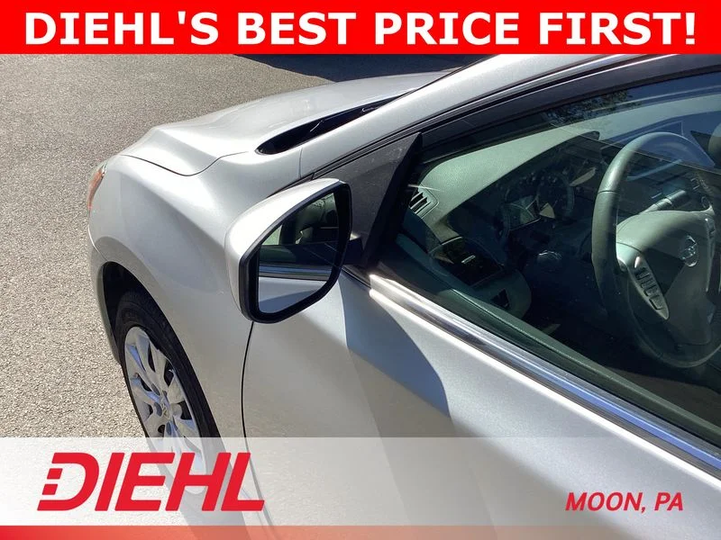 Used 2013 Silver Nissan SV image 29
