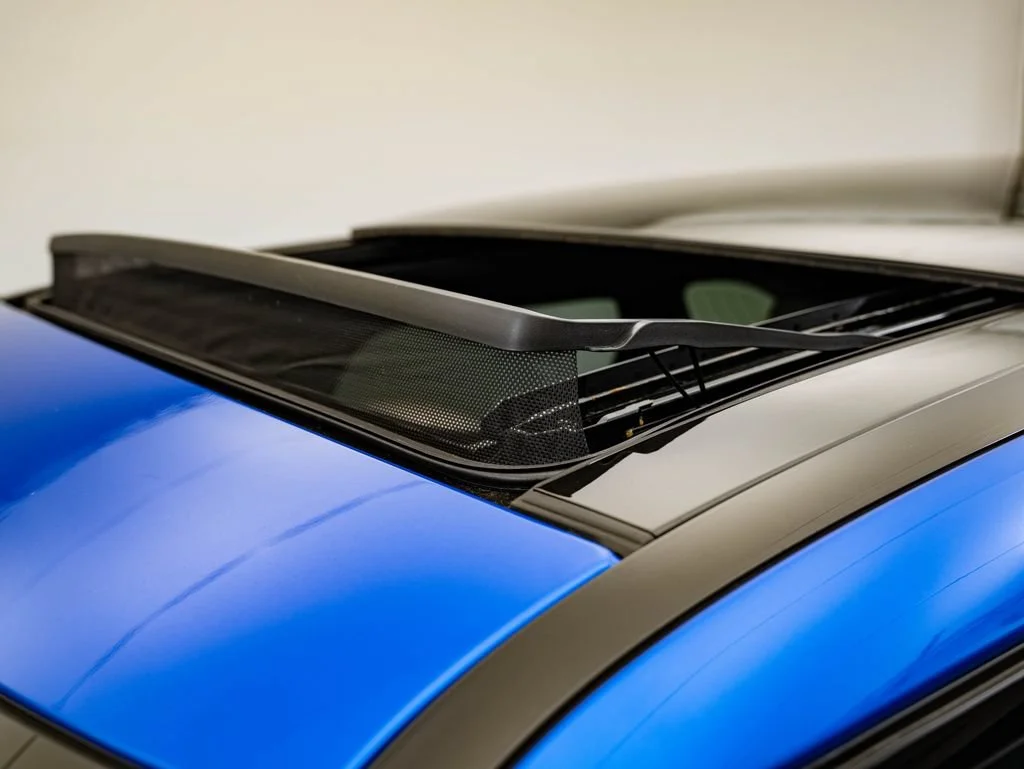 Used 2022 SVO Premium Palette Blue Land Rover R-Dynamic HSE image 14