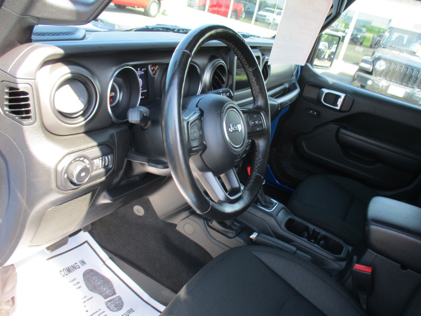 Used 2022 HYDRO BLUE Jeep Sport image 11