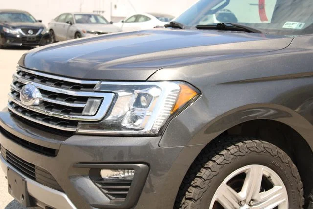Used 2018 Gray Ford XLT image 4