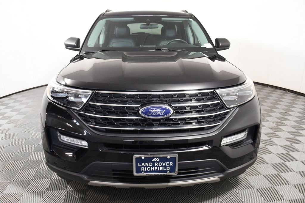 Used 2020 Agate Black Metallic Ford XLT image 10