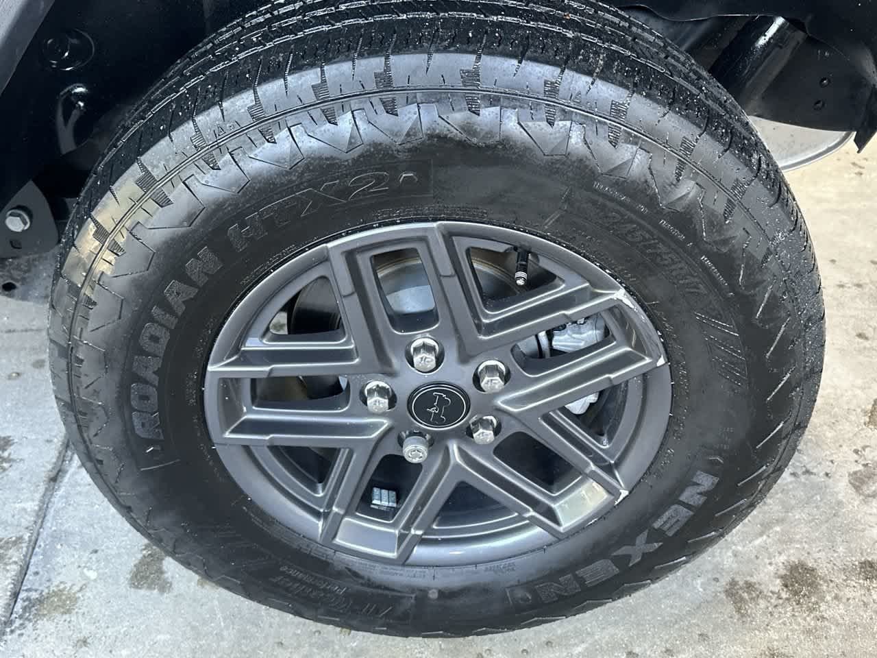Used 2024 Anvil Clear Coat Jeep Sport S image 11